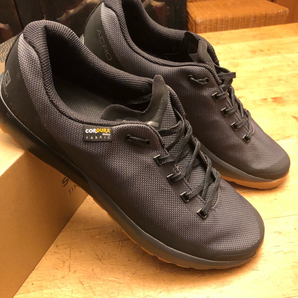 Salomon Acro size 11.5